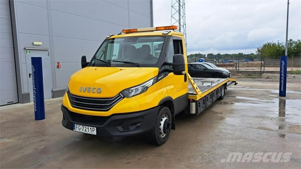 Iveco Daily 廂式貨物運輸車