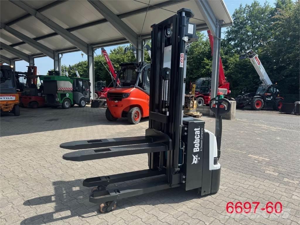Bobcat BSL 12 N-7i 行走控制式堆積機