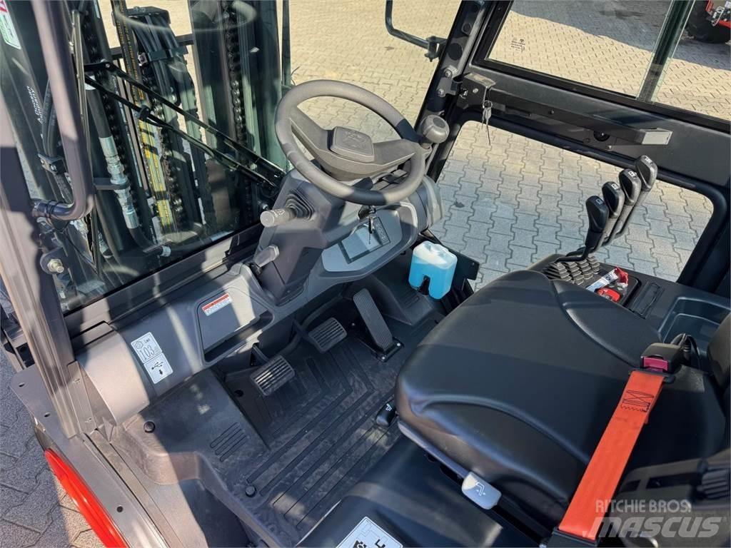 Bobcat D 35 NXS 柴油卡車