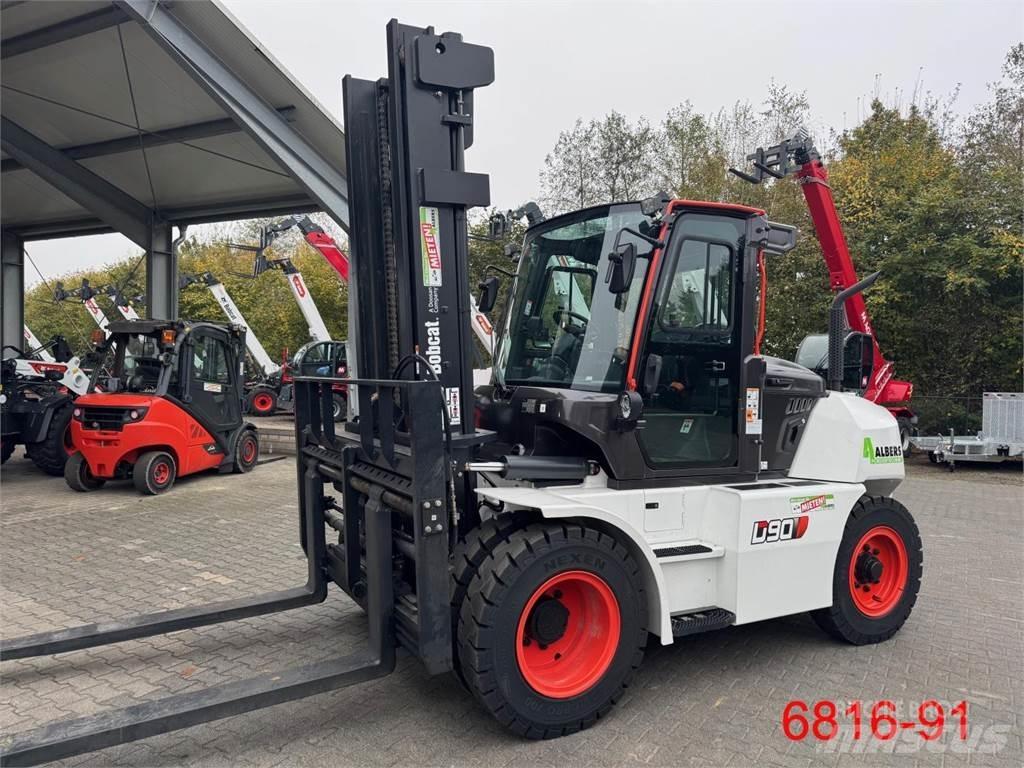 Bobcat D 90 S-9 柴油卡車