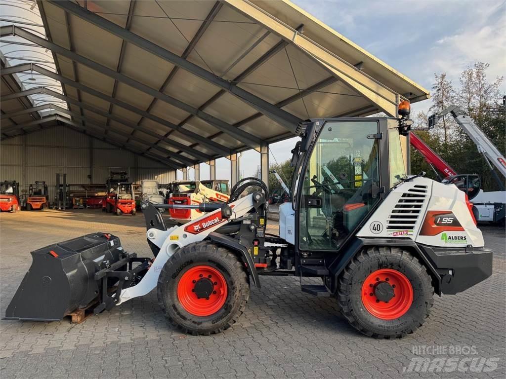 Bobcat L 95 E V 輪胎式裝載機