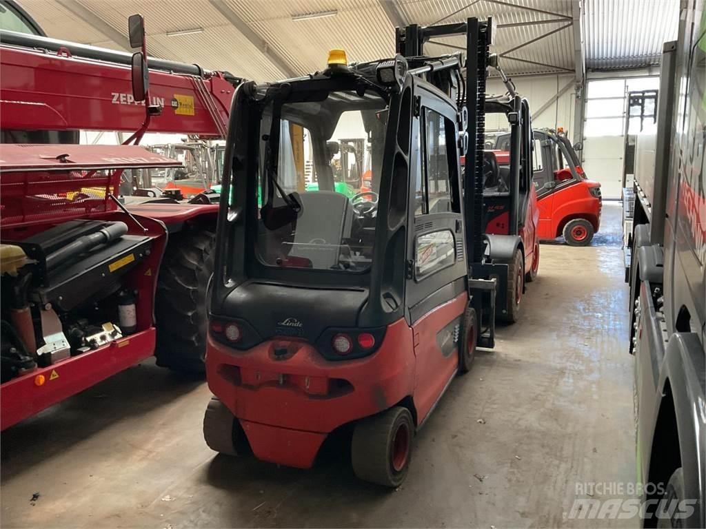 Linde E 30 - 01 電動堆高機