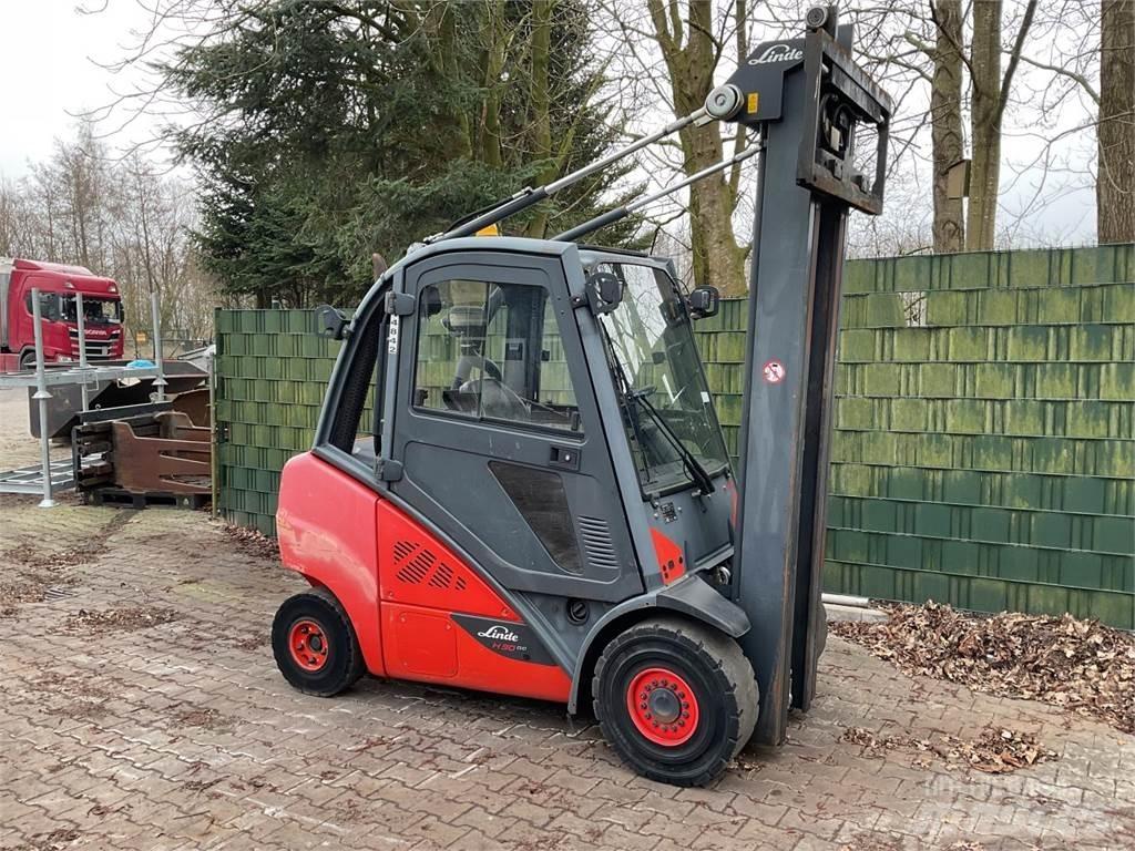 Linde H 30 D 02 EVO 柴油卡車