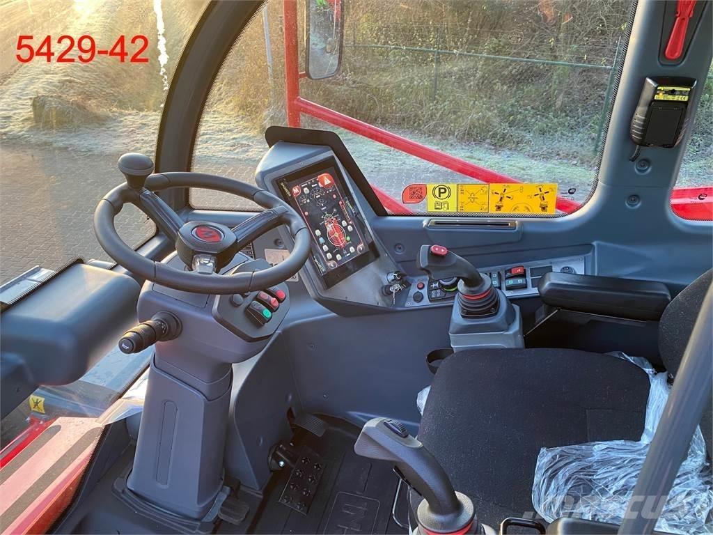 Magni RTH 6.51 伸縮臂操作車