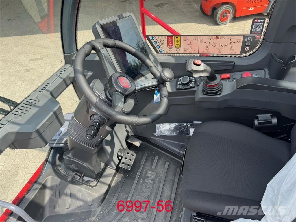 Magni RTH 8.27 伸縮臂操作車