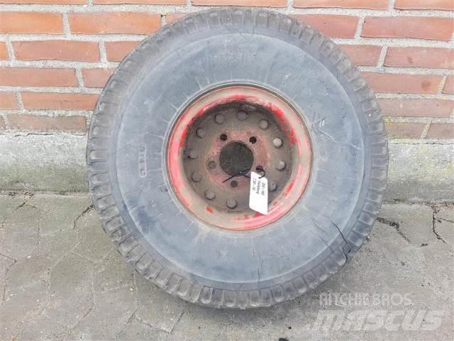  10 7.50-10 輪胎、車輪和輪圈