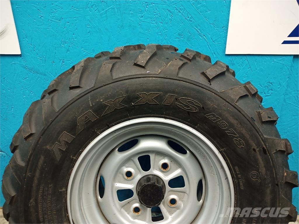 11 24x10-11 輪胎、車輪和輪圈