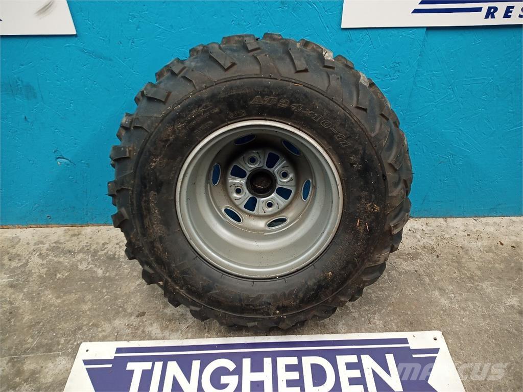  11 24x10-11 輪胎、車輪和輪圈