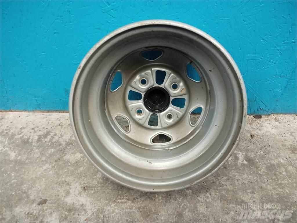  12 12x6.0AT 輪胎、車輪和輪圈