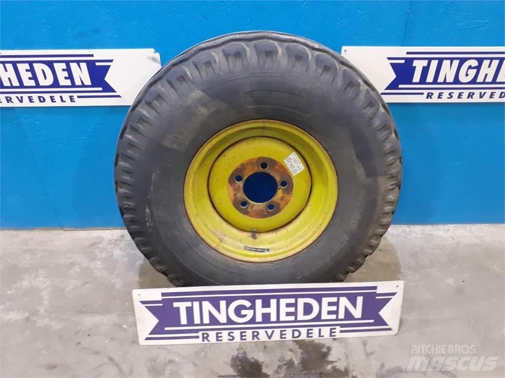  15 11.5/80-15.3 輪胎、車輪和輪圈