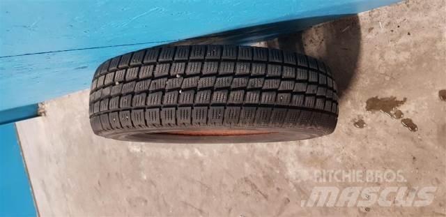  16 195/75R16 輪胎、車輪和輪圈