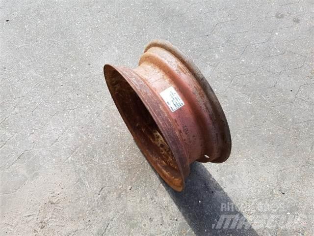  16 5.50FX16 輪胎、車輪和輪圈