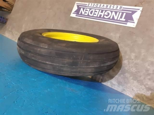  16 7.50-16 輪胎、車輪和輪圈