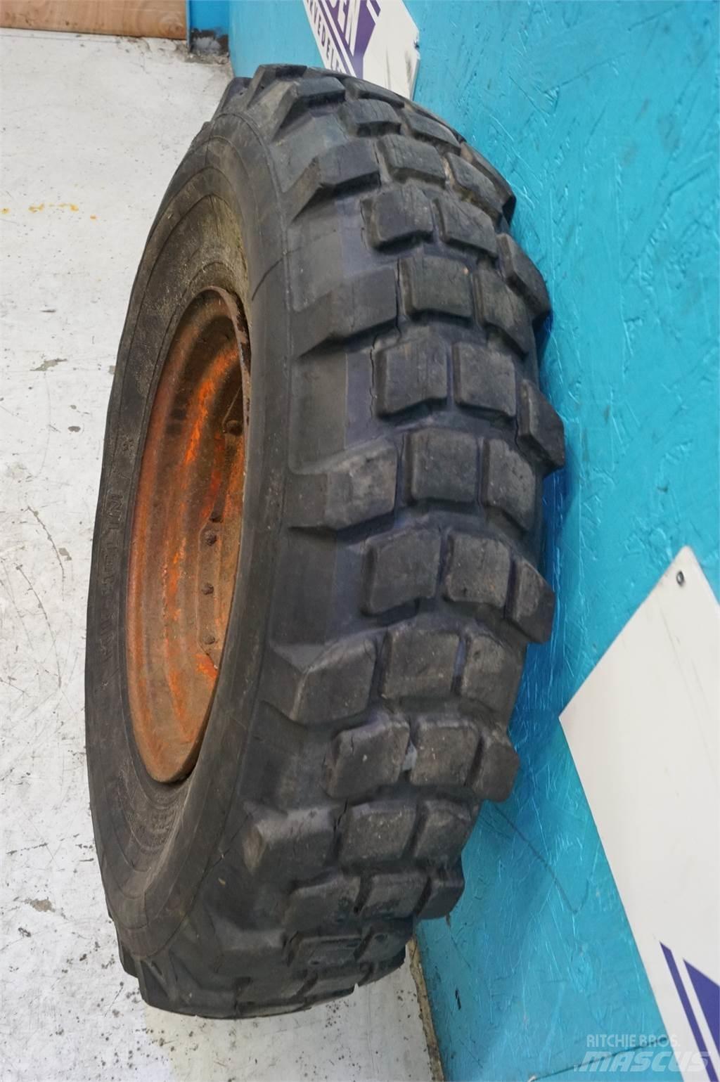  16 7.50R16 輪胎、車輪和輪圈