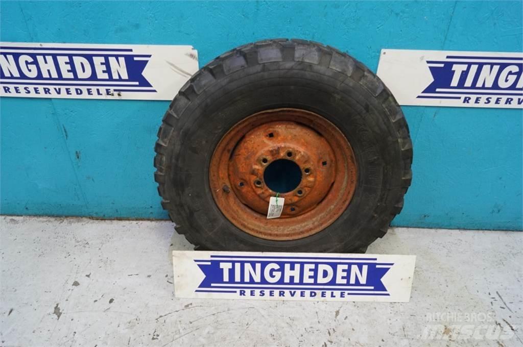  16 7.50R16 輪胎、車輪和輪圈
