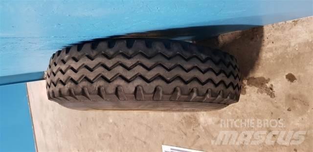  16 9.00R16 輪胎、車輪和輪圈