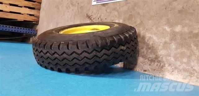  16 9.00R16 輪胎、車輪和輪圈