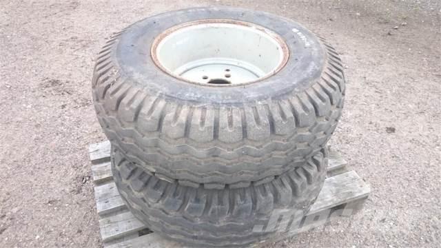  18 12.5/80-18 輪胎、車輪和輪圈