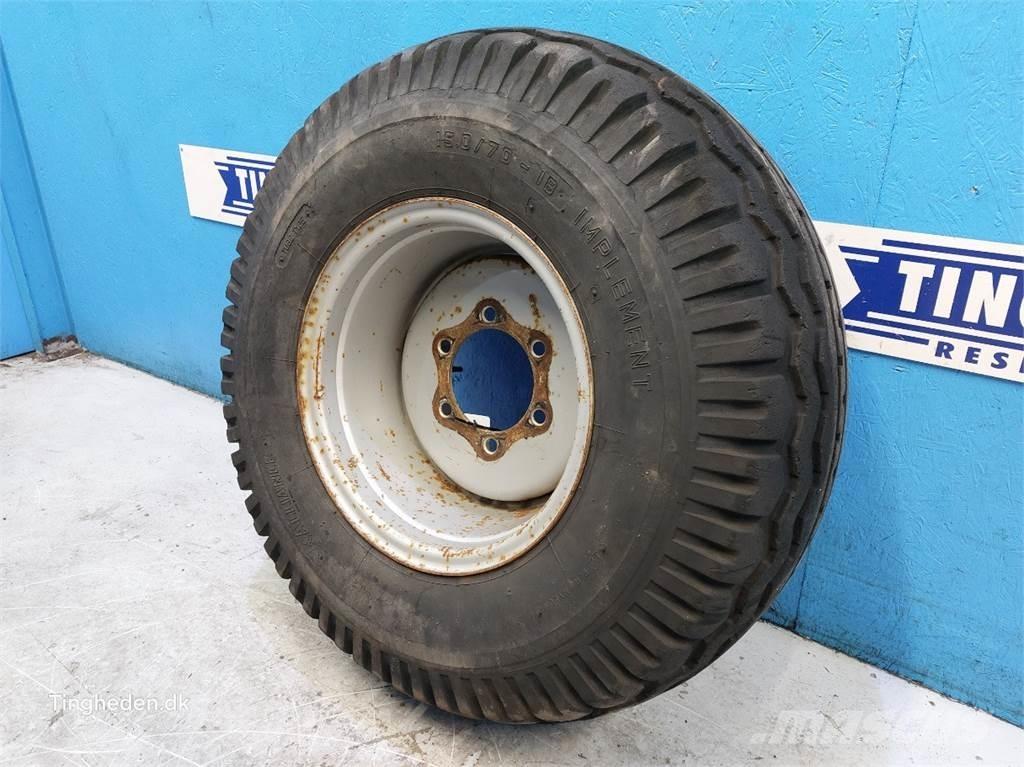  18 15.0/70-18 輪胎、車輪和輪圈