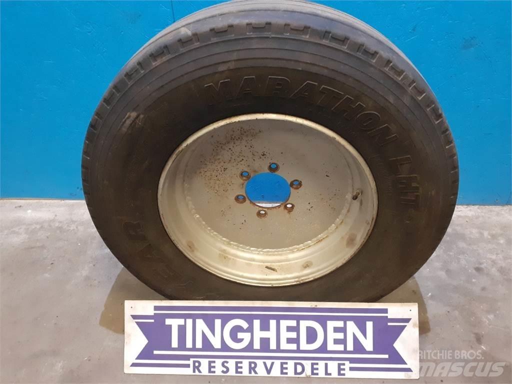  19.5 285/70R19.5 輪胎、車輪和輪圈