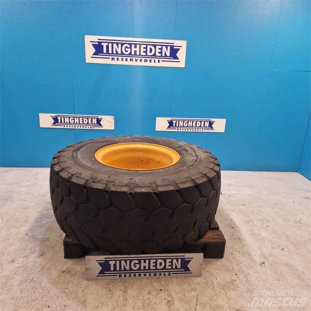  25 20.5R25 輪胎、車輪和輪圈