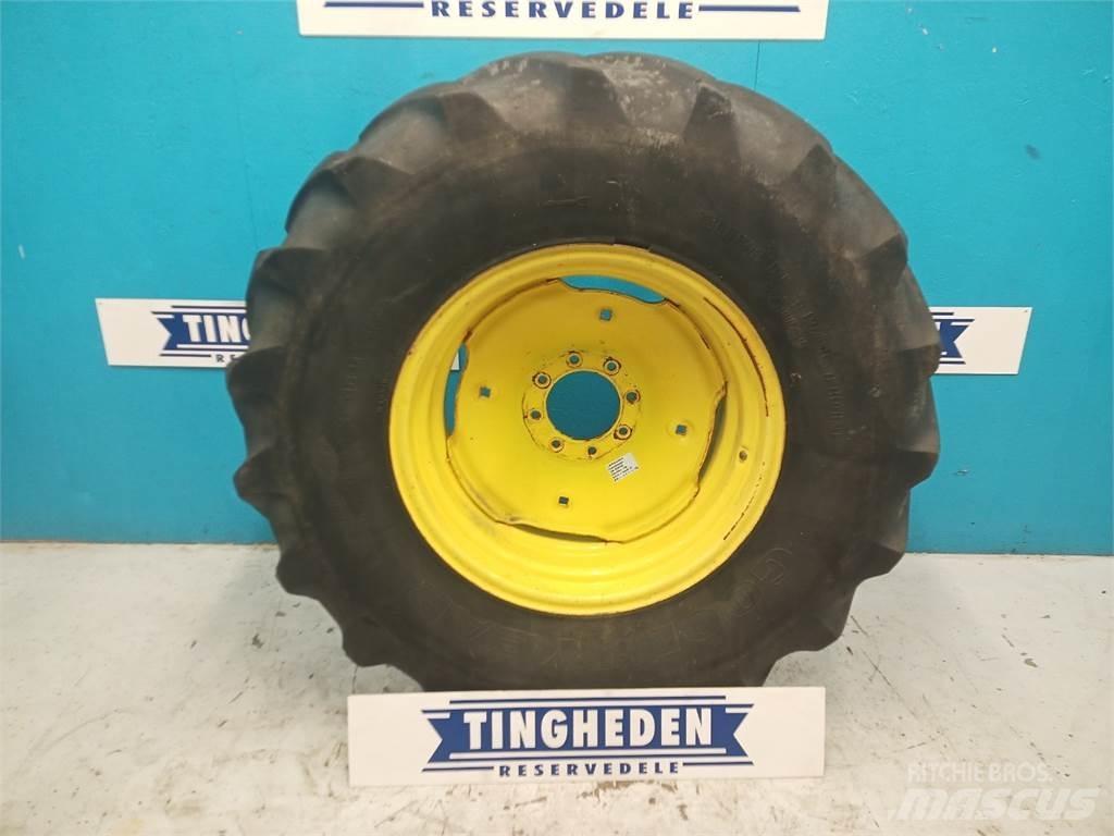  26 16.9R26 輪胎、車輪和輪圈
