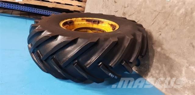  26 18.4-26 輪胎、車輪和輪圈