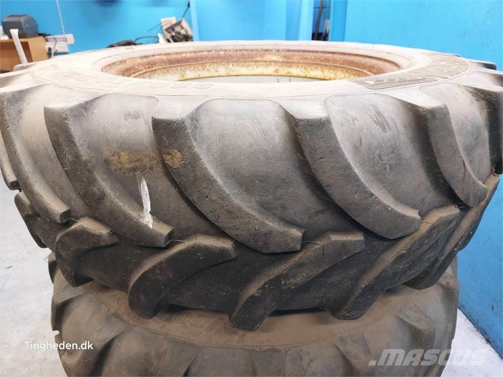  28 380/70R28 輪胎、車輪和輪圈