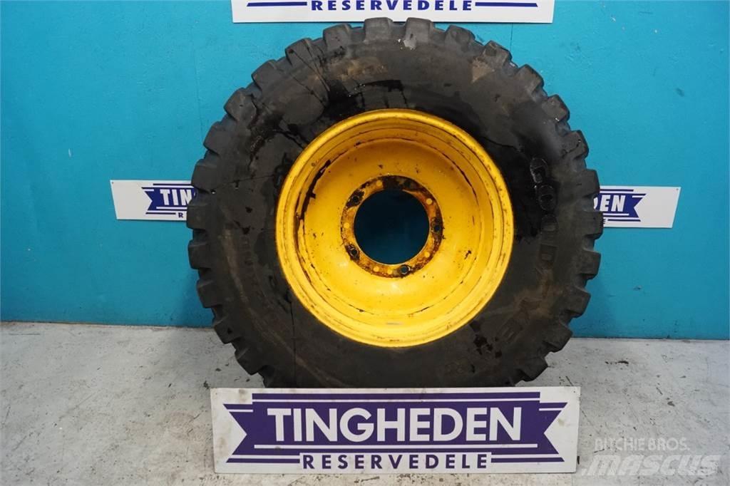  28 440/80R28 輪胎、車輪和輪圈