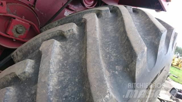  32 24.5-32 輪胎、車輪和輪圈
