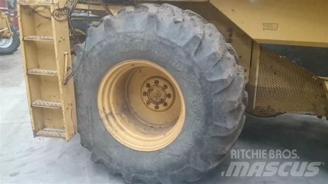  32 30,5L-32 輪胎、車輪和輪圈