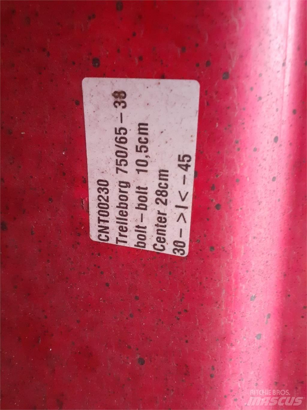  38 750/65R38 輪胎、車輪和輪圈