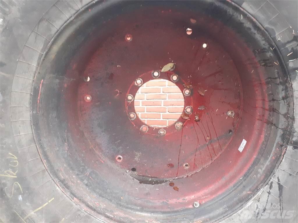  38 750/65R38 輪胎、車輪和輪圈