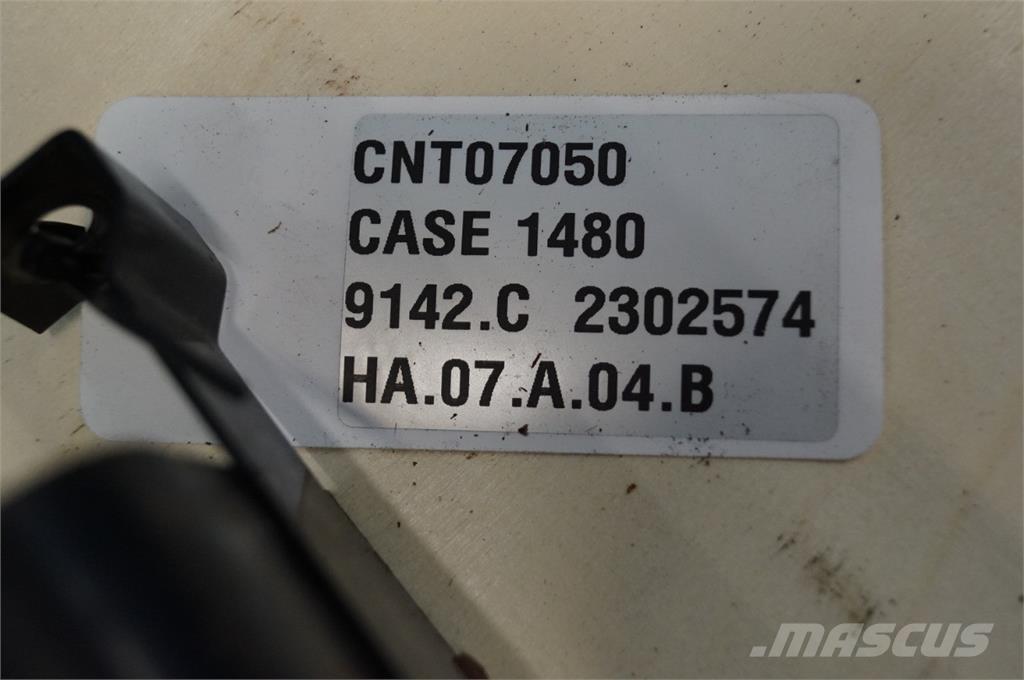 CASE 1480 電子設備