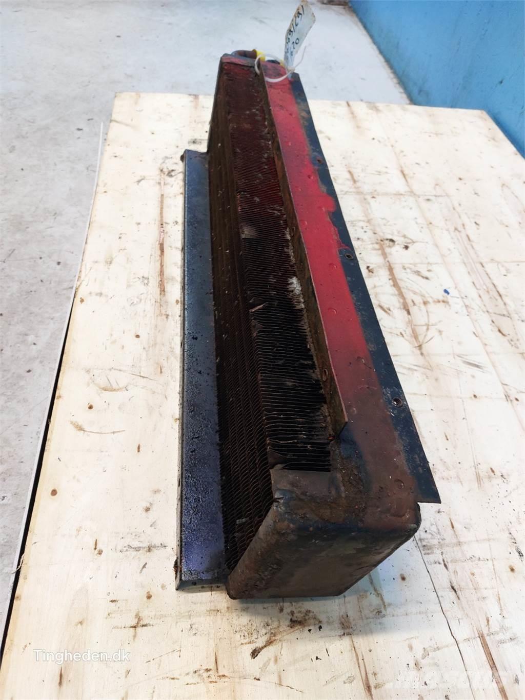 CASE 1620 散熱器/水箱