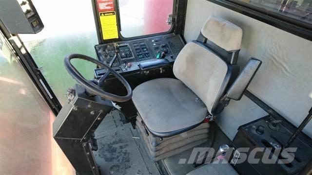 CASE 1640 聯合收穫機