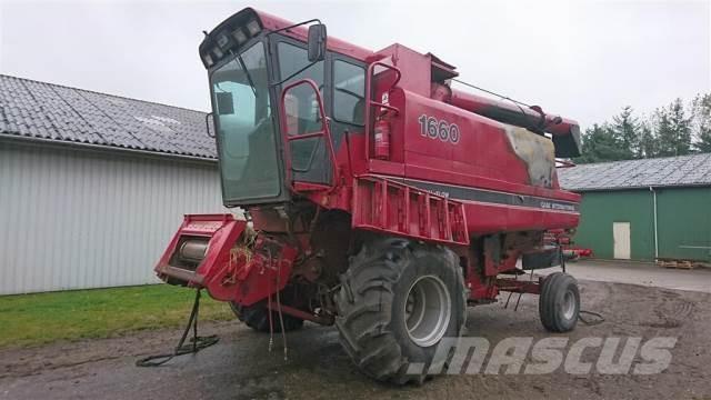 CASE 1660 聯合收穫機