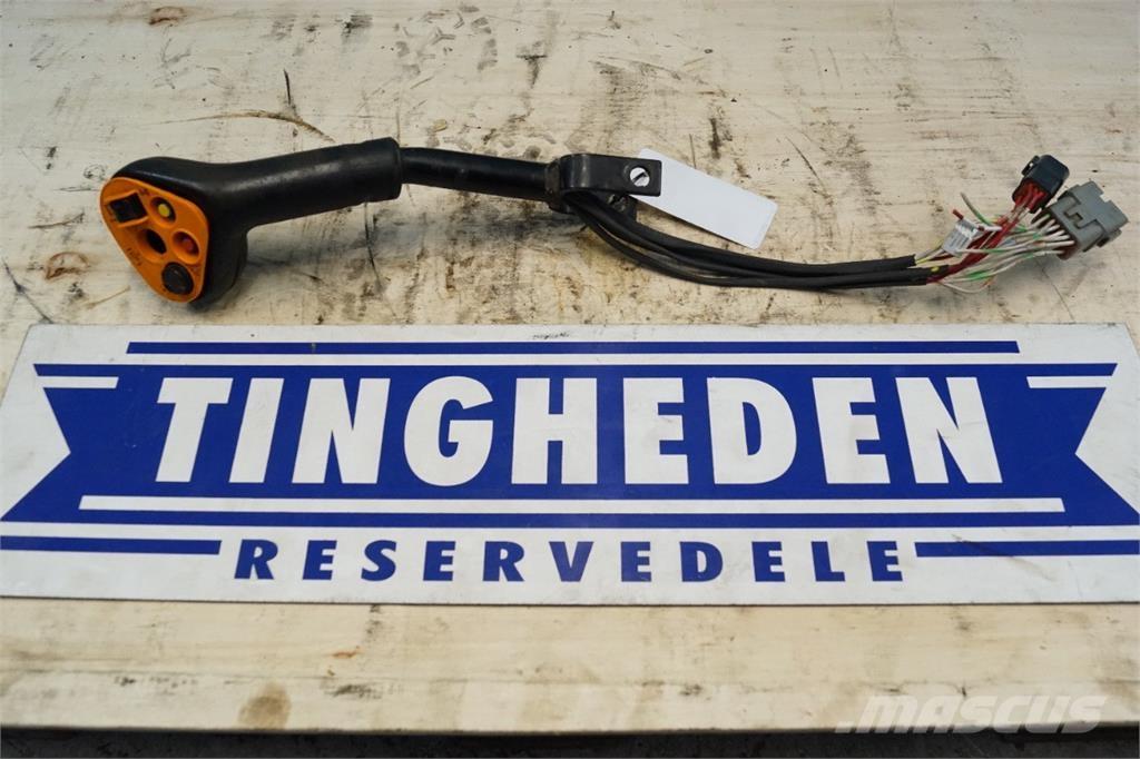 CASE 2388 電子設備