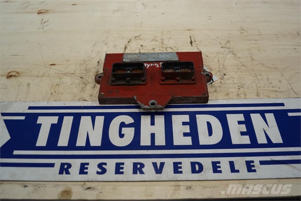 CASE 2388 電子設備