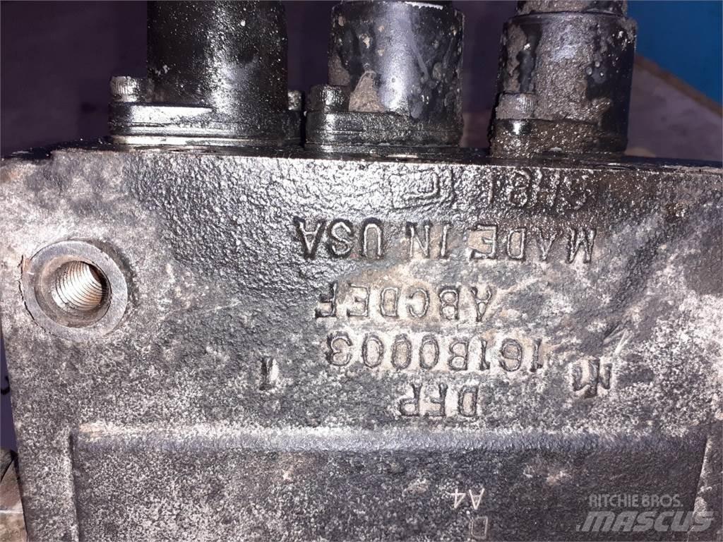 CASE 595 油壓