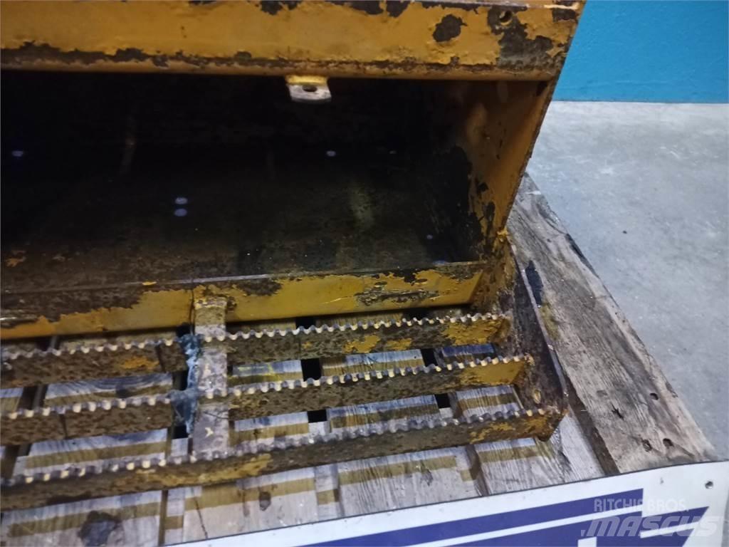CASE 595 篩分機