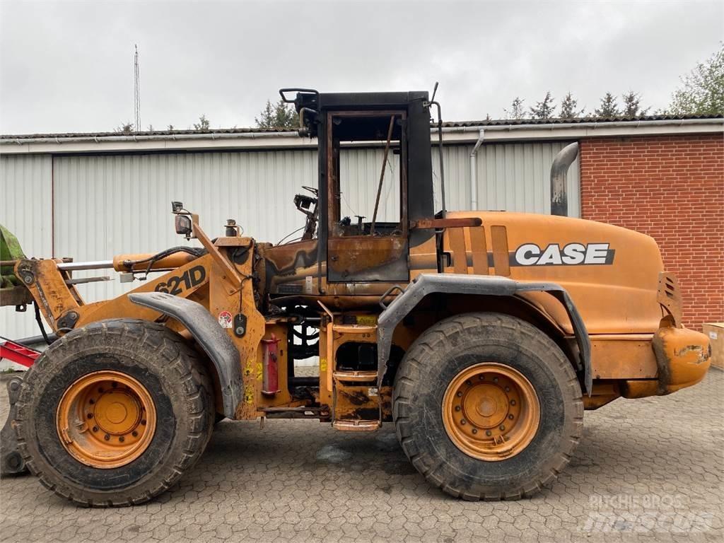 CASE 621D 輪胎式裝載機