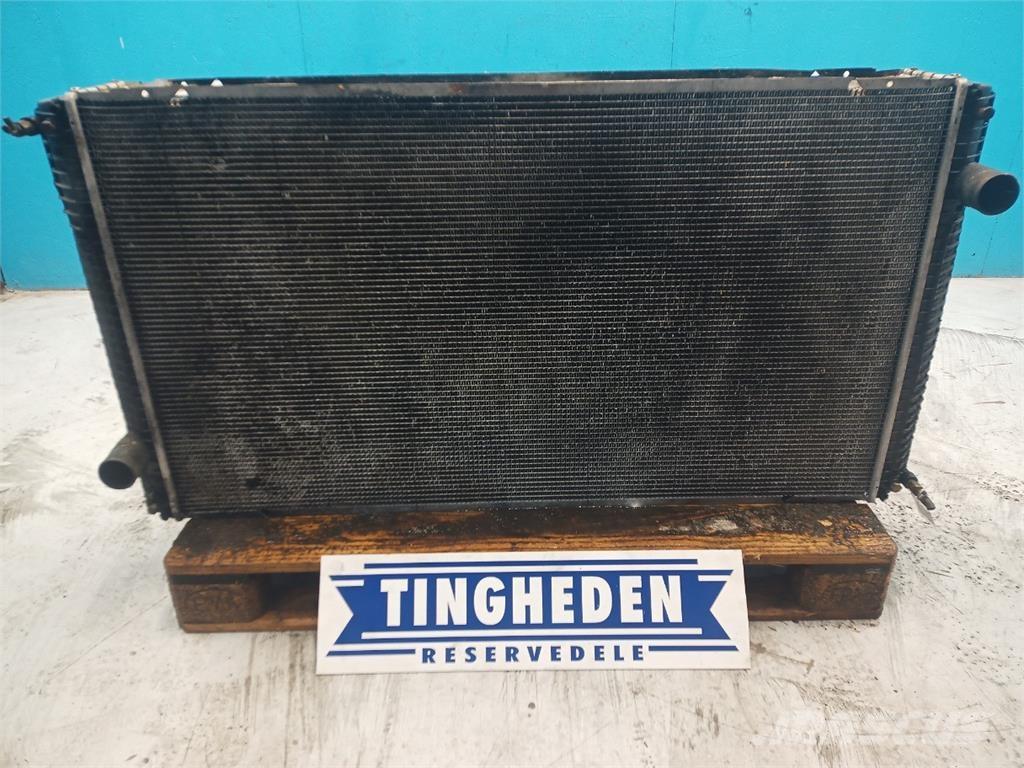 CASE 8010 散熱器/水箱