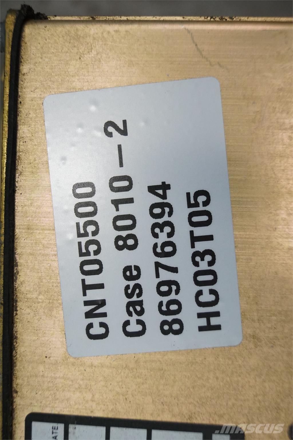 CASE 8010 電子設備