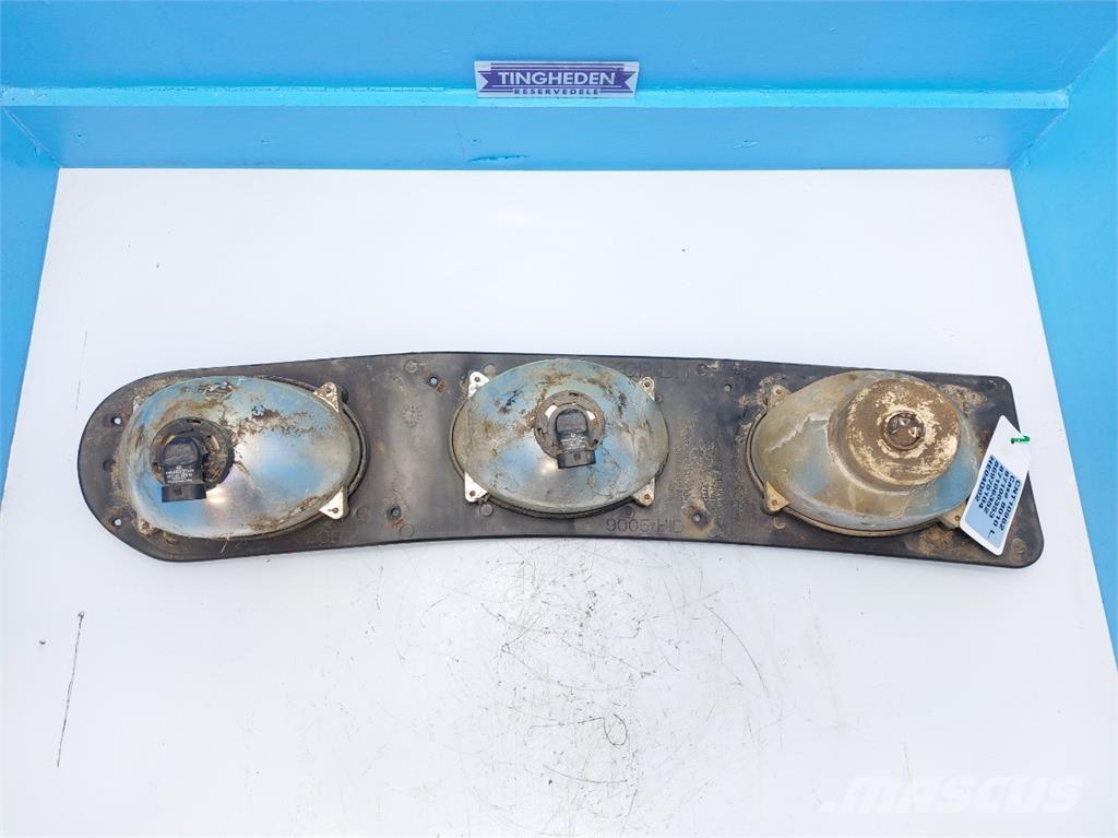 CASE 8010 電子設備