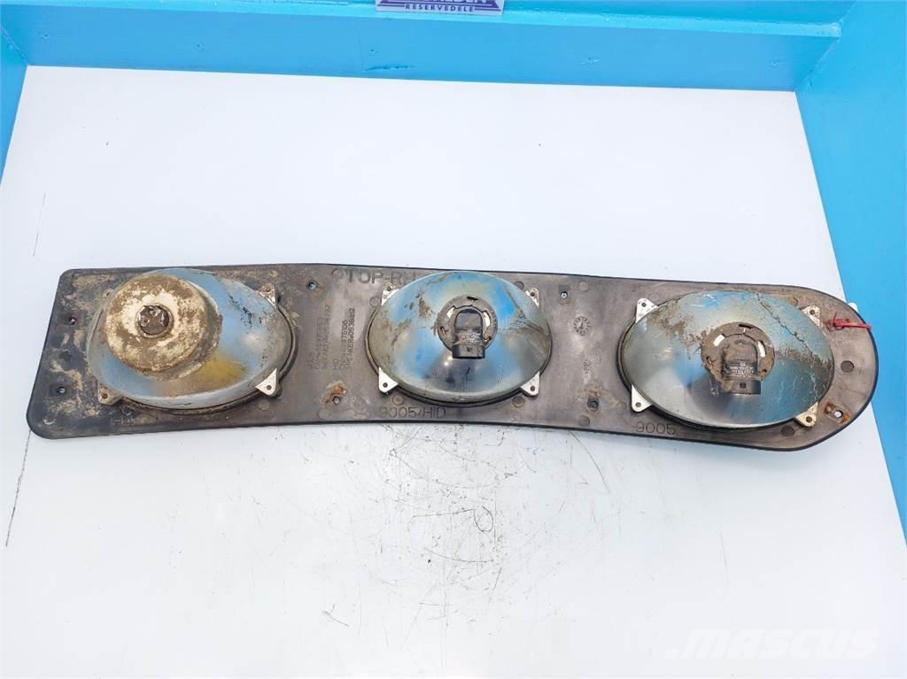 CASE 8010 電子設備