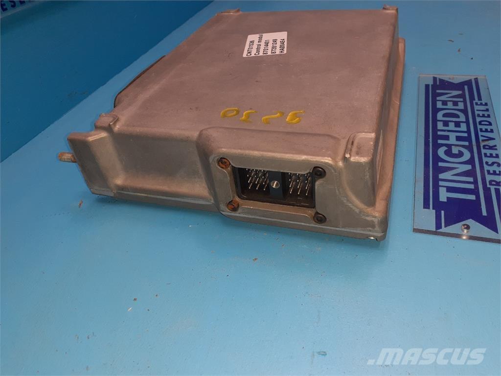 CASE 9230 電子設備