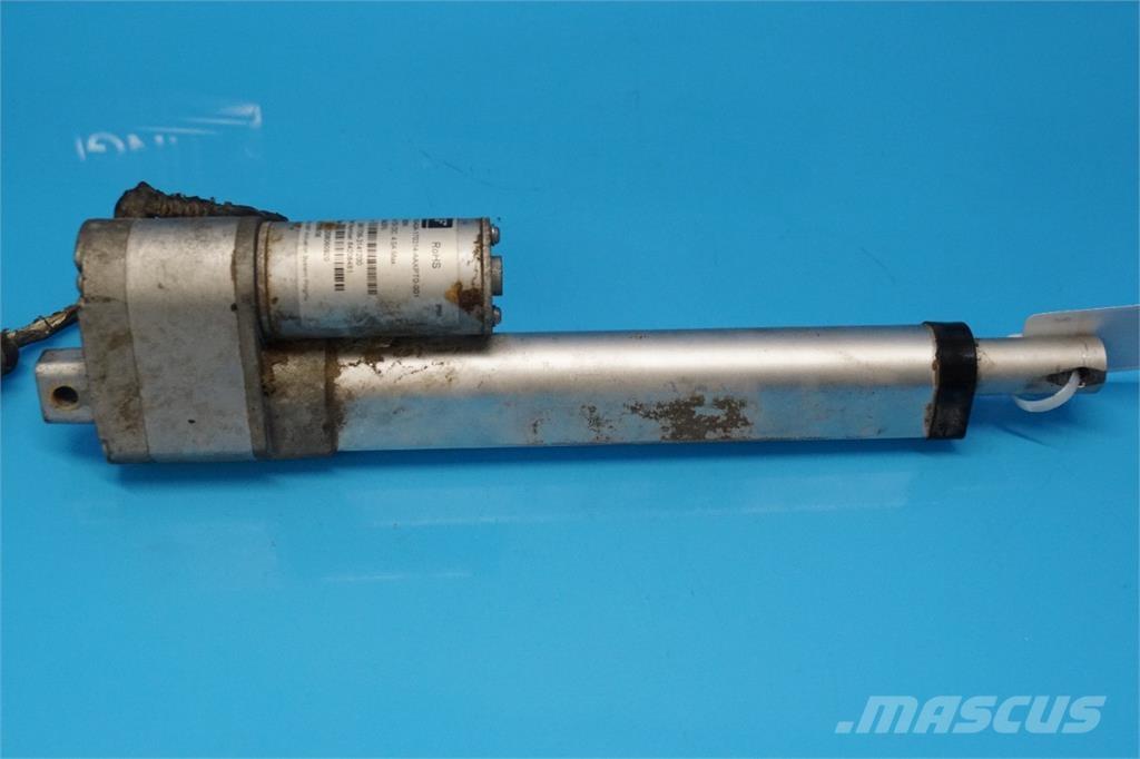 CASE 9230 電子設備