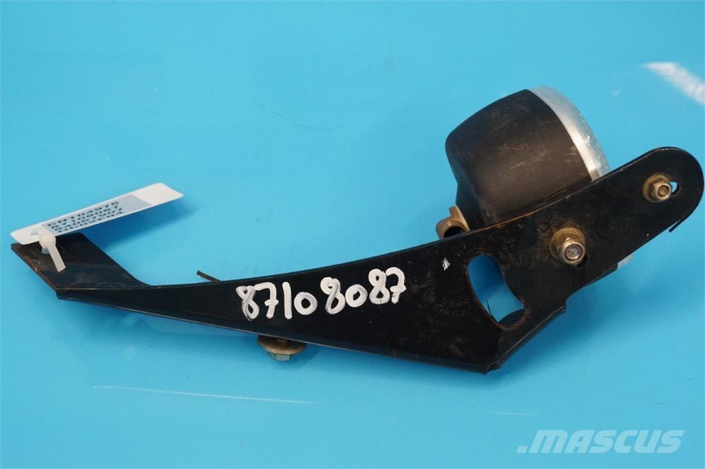 CASE 9230 電子設備