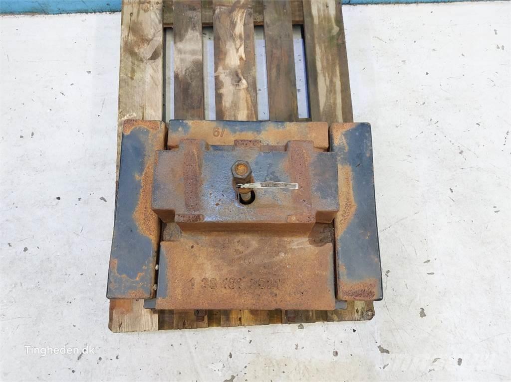 CASE CVX 120 前配重塊